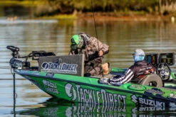 Abu Garcia Adrian Avenas Fantasista Premier / REVO4 Rocket RH Buzzbait Combo 6 Abu Garcia Adrian Avenas Fantasista Premier / REVO4 Rocket RH Buzzbait Combo -Fishing Sales Store adrian avenas abu garcia fnpc73 6 revo4 rocket buzzbait casting combo 51897.1651242876